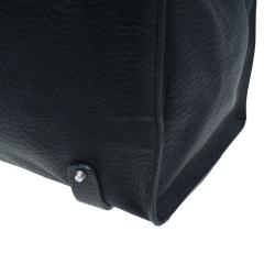 مملوكة مسبقًا حقيبة كلوي سالي جلد أسود بجيب أمامي