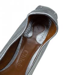 Pre Owned Chloe Metallic Silver Leather Buckle Detail Moccasins Size 38.5