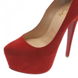 مملوكة مسبقًا حذاء كريستيان لوبوتان دافوديل جلد سويدي أحمر نعل سميك مقاس 35