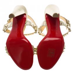 Pre Owned صندل كريستيان لوبوتان بيكي با�يك جلد ذهبي مرصع مقاس 37.5