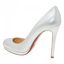 مملوكة مسبقًا Christian Louboutin Mettalic Silver Leather Neofilo Pumps Size 38.5