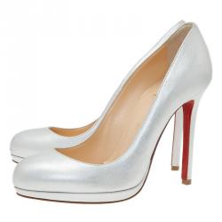 مملوكة مسبقًا Christian Louboutin Mettalic Silver Leather Neofilo Pumps Size 38.5