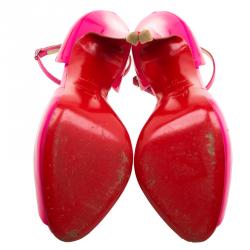 مملوكة مسبقًا حذاء كريستيان لوبوتان غاردنر دورسي جلد وردي لامع بحزام للكاحل مقاس 37