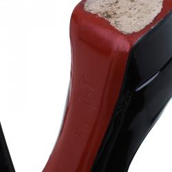 Pre Owned حذاء كريستيان لوبوتان ليدي مقدمة مرتفعة مدببة كعب مرتفع جلد أسود لامع مقاس 37.5