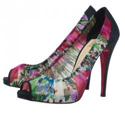 Pre Owned Christian Louboutin Floral Crepe Satin Zeppa Peep Toe Pumps Size 40