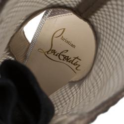 مملوكة مسبقًا بوت كريستيان لوبوتان آتينشن 100 جلد ثعبان البحر بيج بشبكة سوداء مقاس 38.5