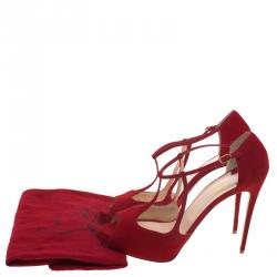 Pre Owned صندل كريستيان لوبوتان كوليبرتا سويدي أحمر حزام حرف T مقاس 39.5