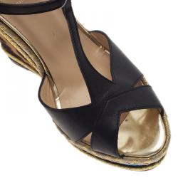 Pre Owned صندل كريستيان لوبوتان تروتوليتا جلد أسود سير حرف T  نعل روكي مقاس 39