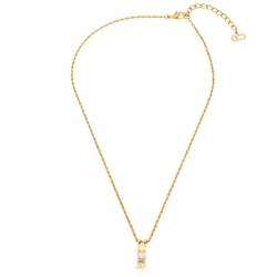 مملوكة مسبقًا قلادة ديور ذهبية اللون مزخرفة �باللؤلؤ