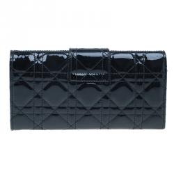 مملوكة مسبقًا Dior Black Patent Leather Cannage Quilted New Lock Wallet