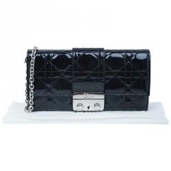 مملوكة مسبقًا Dior Black Patent Leather Cannage Quilted New Lock Wallet