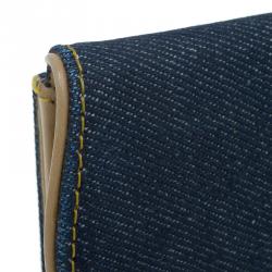 مملوكة مسبقًا Dior Blue Denim Logo Charm Wallet