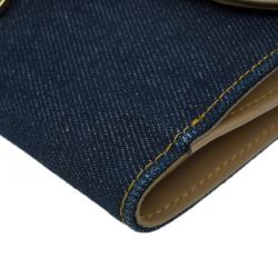 مملوكة مسبقًا Dior Blue Denim Logo Charm Wallet