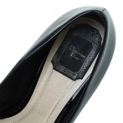 مملوكة مسبقًا Dior Black Patent Kitten Heel Cherie Pumps Size 39.5