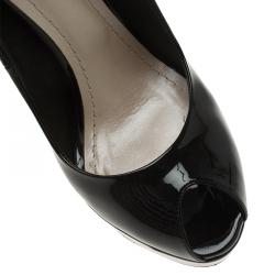 مملوكة مسبقًا حذاء كعب عالي ديور نعل سميك ومقدمة مفتوحة جلد لامع أسود مقاس 36