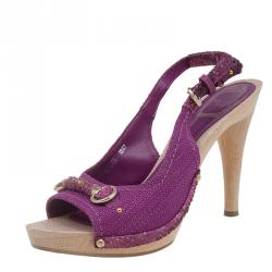 مملوكة مسبقًا صندل ديور بفتحة كعب ونعل سميك جلد ثعبان مزخرف وقماش بنفسجي مقاس 38.5