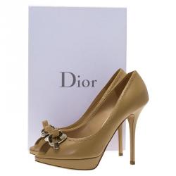 Pre Owned حذاء كعب عالي ديور نعل سميك ومقدمة مفتوحة بفيونكة جلد بيج مقاس 38.5