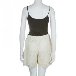 مملوكة مسبقًا Dolce and Gabbana Cream Floral Lace Shorts S