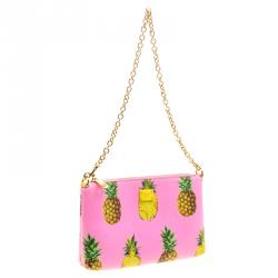 مملوكة مسبقًا Dolce and Gabbana Pink Pineapple Print Leather Chain Clutch