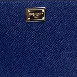 مملوكة مسبقًا Dolce and Gabbana Indigo Leather Clutch
