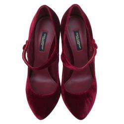 Pre Owned Dolce and Gabbana Red Velvet Mary Jane Pumps Size 37