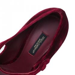 Pre Owned Dolce and Gabbana Red Velvet Mary Jane Pumps Size 37