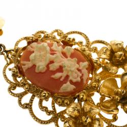 مملوكة مسبقًا أقراط دولتشي اند غابانا كاميو كليب آون لؤلؤ صناعي ذهبي اللون طويل