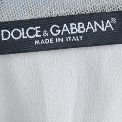 مملوكة مسبقًا فستان دولتشي أند غابانا حرير مطبوع رصاصي نقشة الفهد بكشكشة M