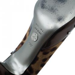 مملوكة مسبقًا Dolce and Gabbana Brown Pony Hair and Leather Studded Pumps Size 40.5