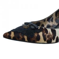 Pre Owned حذاء دولتشي أند غابانا بنقشة الفهد مقدمة مدببة مقاس 37.5