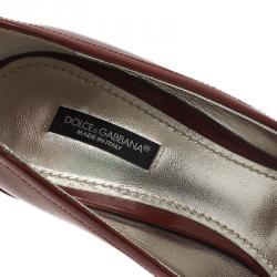 Pre Owned Dolce and Gabbana Red Patent Buckle Detail Peep Toe Pumps Size 39.5