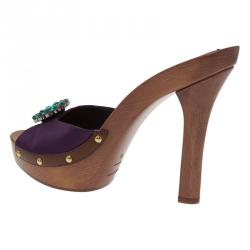 Pre Owned صندل سلايد دولتشي آند غابانا مرصع كريستال سات ان بنفسجي مقاس 40