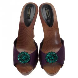 Pre Owned صندل سلايد دولتشي آند غابانا مرصع كريستال ساتان بنفسجي مقاس 40