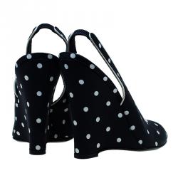 مملوكة مسبقًا Dolce and Gabbana Black Satin Polka Dot Slingback Wedges Size 37.5