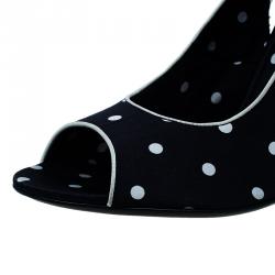 مملوكة مسبقًا Dolce and Gabbana Black Satin Polka Dot Slingback Wedges Size 37.5