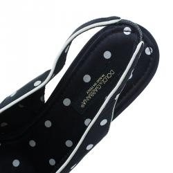 مملوكة مسبقًا Dolce and Gabbana Black Satin Polka Dot Slingback Wedges Size 37.5