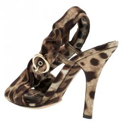 مملوكة مسبقًا صندل دولتشي أند غابانا حرير نقشة الفهد بفتحة كعب مقاس 39