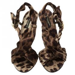 مملوكة مسبقًا صندل دولتشي أند غابانا حرير نقشة الفهد بفتحة كعب مقاس 39