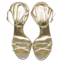 Pre Owned صندل دولتشي أند غابانا جلد ذهبي ميتاليك بسيور كريستال مزخرف مقاس 39