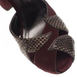 Pre Owned صندل دولتشي أند غابانا جلد سويدي أحمر داكن و جلد ذهبي مقاس 37.5