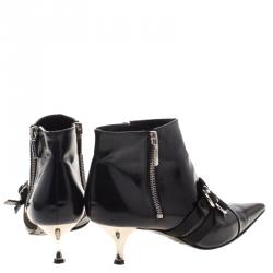 Pre Owned بوت للكاحل دولتشي آند غابانا جلد أسود مقدمة مدببة مقاس 38