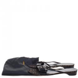 Pre Owned Fendi Black Leather Buckle Flat Slides Size 39