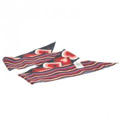 Pre Owned وشاح فندي بوجهين ماكسي رابي حرير بنقوش قلب متعدد الألوان 