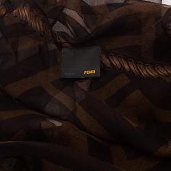 مملوكة مسبقًا Fendi Brown Zucca Silk Stole