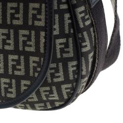 مملوكة مسبقًا حقيبة فندي بني زوكينو كروس