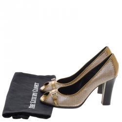Pre Owned Fendi Two Tone Perforated Leather Buckle Detail Peep Toe Pumps Size 37