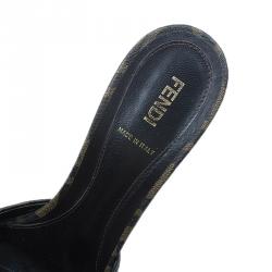 Pre Owned Fendi Zucca Canvas Slides Size 39.5 