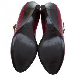 Pre Owned Fendi Red Croc Embossed Leather Peep Toe Wedges Size 40