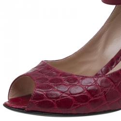 Pre Owned Fendi Red Croc Embossed Leather Peep Toe Wedges Size 40