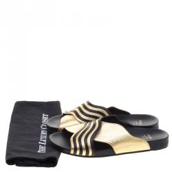 Pre Owned Fendi Black and Gold Leather Wave Slides Size 40